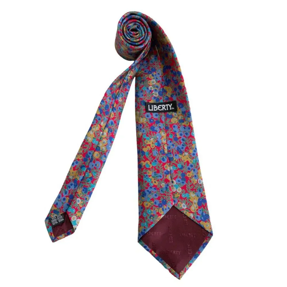 LIBERTY Red Fruit Cotton Tie ENGLAND Tie 58”/ 3.5